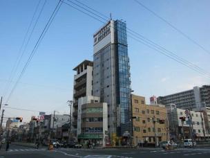 新栄プロパティー昭和町、昭和町駅前、7階部分、改装済み。 外観